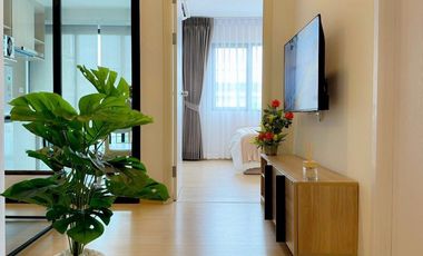For rent 2 bedrooms condo in Wang Thonglang, Bangkok
