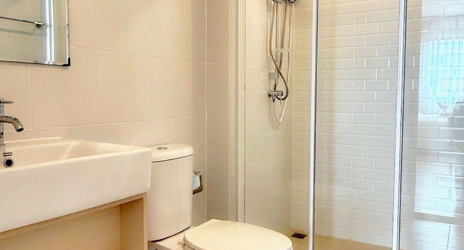Wohnung zur Miete mit 2 Zimmer in Wang Thonglang, Bangkok