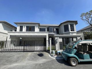 For rent 4 bedrooms house in Bang Kapi, Bangkok