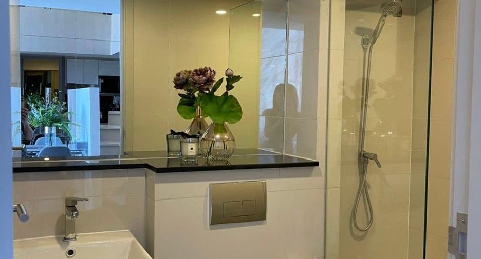 For rent 1 bed condo in Sathon, Bangkok