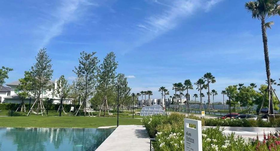 For sale and for rent 3 bedrooms townhouse in Bang Phli, Samut Prakan