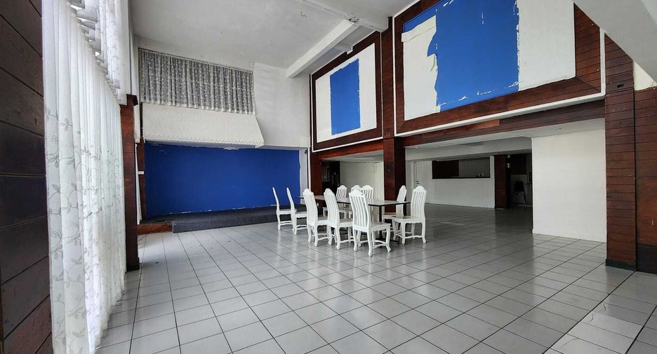 For rent retail Space in Lat Phrao, Bangkok