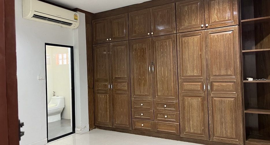 For rent 4 ベッドルーム house in Mueang Phuket, Phuket