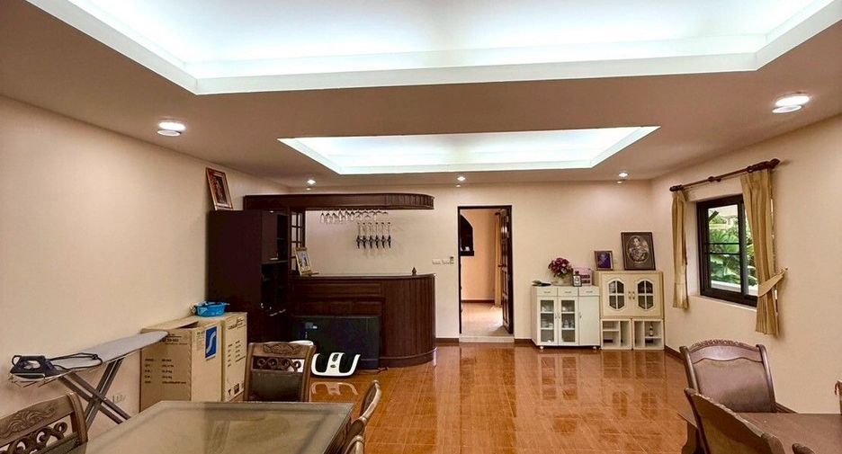 For rent 4 bedrooms house in Thalang, Phuket