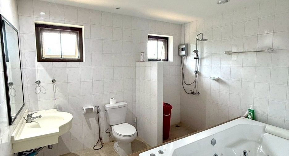 For rent 4 bedrooms house in Thalang, Phuket