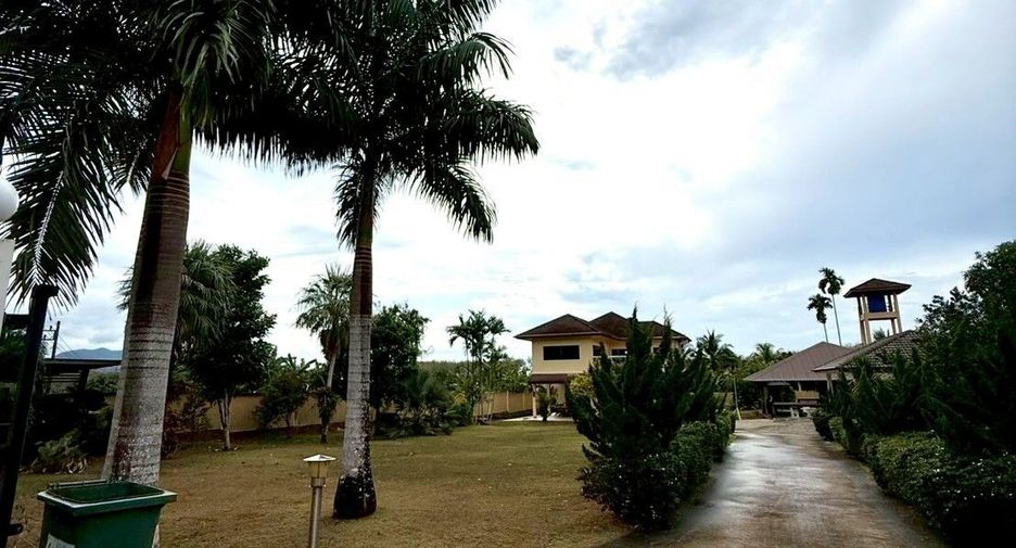 For rent 4 bedrooms house in Thalang, Phuket