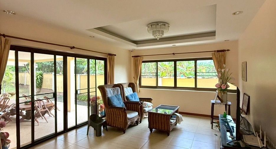 For rent 4 bedrooms house in Thalang, Phuket