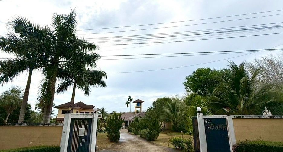 For rent 4 bedrooms house in Thalang, Phuket