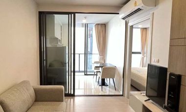 Condo en alquiler de 1 habitaciones en Khlong Toei, Bangkok