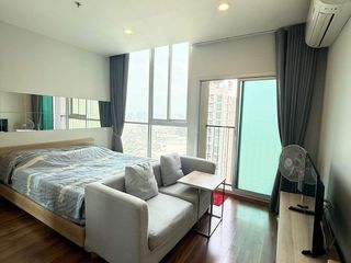 For rent studio condo in Huai Khwang, Bangkok