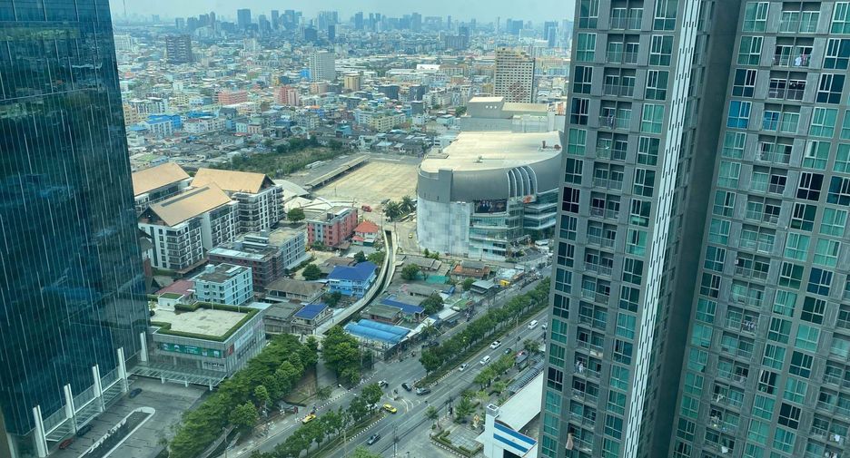 Wohnung zur Miete mit Studio in Huai Khwang, Bangkok
