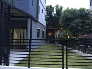 For sale 3 ベッドルーム townhouse in Wang Thonglang, Bangkok