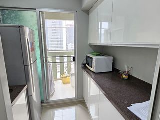 Condo en alquiler de 1 habitaciones en Huai Khwang, Bangkok