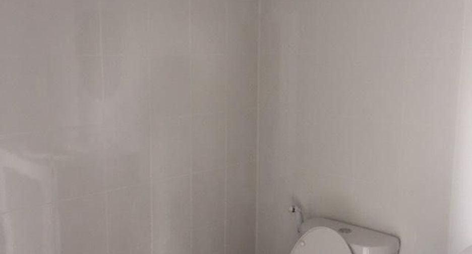 For sale 4 ベッドルーム townhouse in Thung Khru, Bangkok