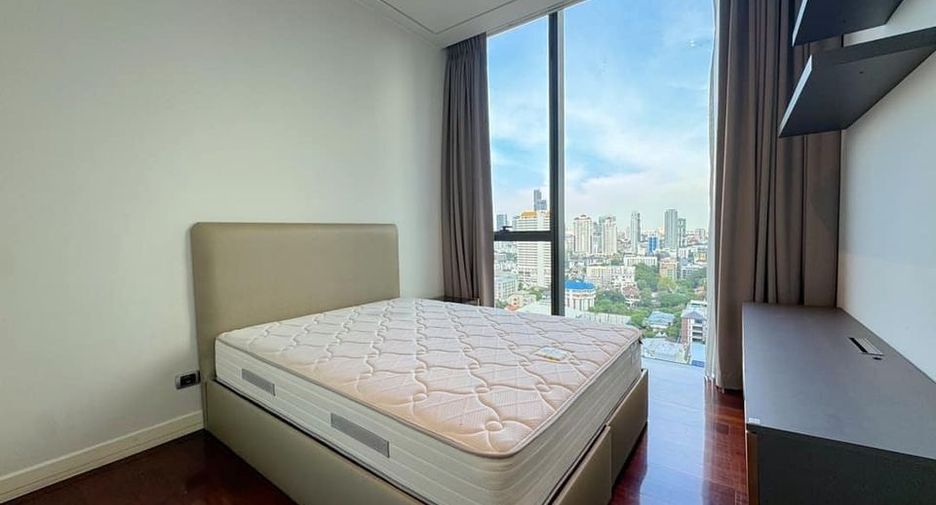 Wohnung zur Miete mit 3 Zimmer in Khlong Toei, Bangkok