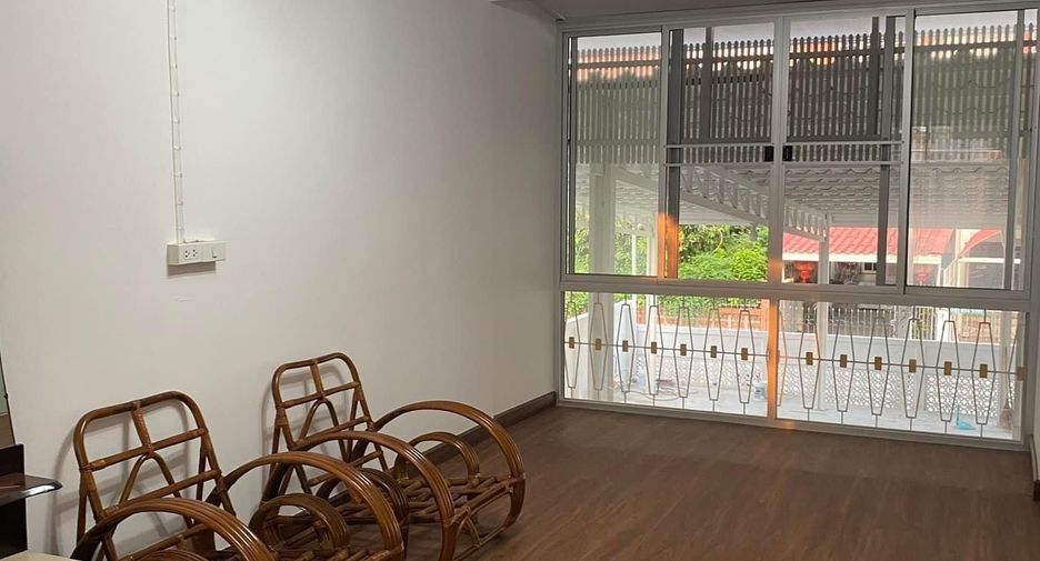 Haus zum Kauf und zur Miete mit 3 Zimmer in Chatuchak, Bangkok