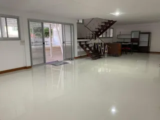 出售 和 出租 3 卧室 独立屋 在 Chatuchak, 曼谷
