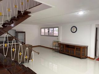 Haus zum Kauf und zur Miete mit 3 Zimmer in Chatuchak, Bangkok