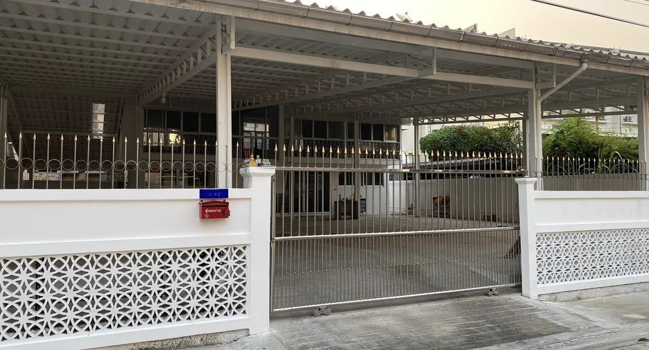 Haus zum Kauf und zur Miete mit 3 Zimmer in Chatuchak, Bangkok