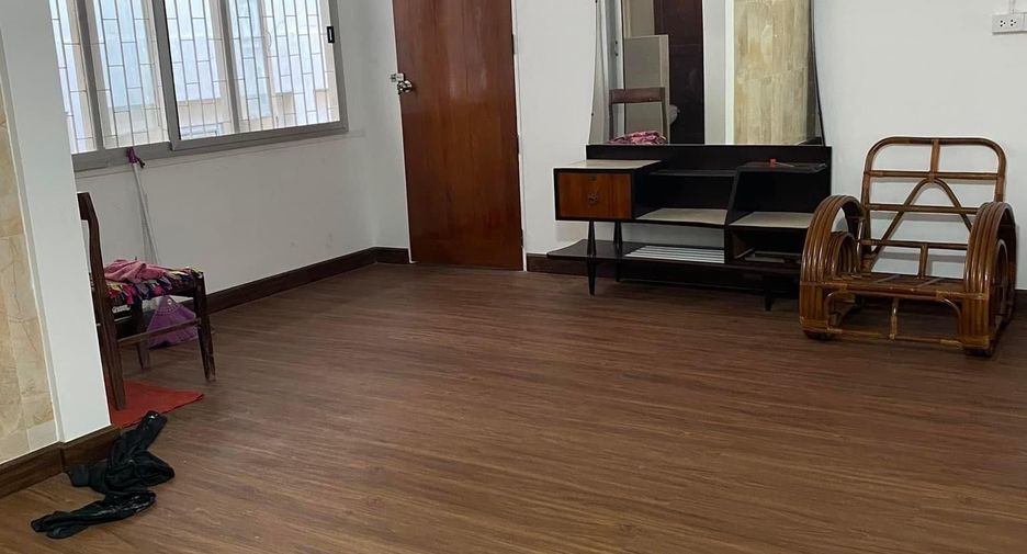 Haus zum Kauf und zur Miete mit 3 Zimmer in Chatuchak, Bangkok