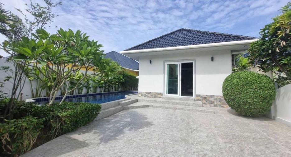 For rent 3 bedrooms villa in Mueang Phuket, Phuket