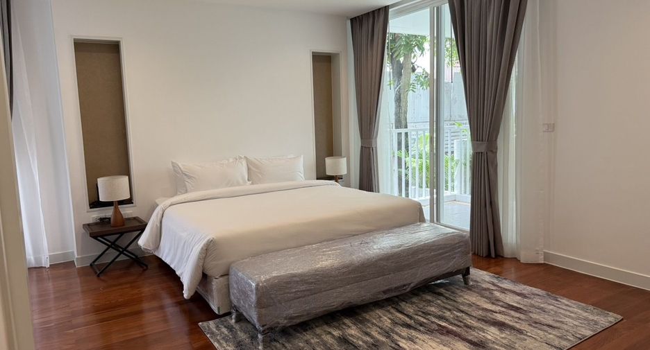 For rent 4 ベッドルーム apartment in Watthana, Bangkok