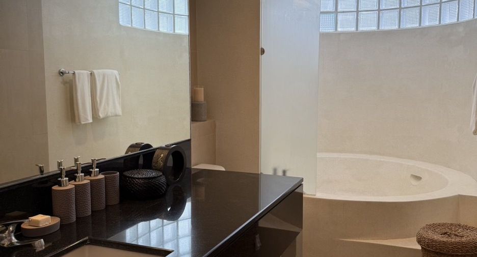 For rent 4 ベッドルーム apartment in Watthana, Bangkok