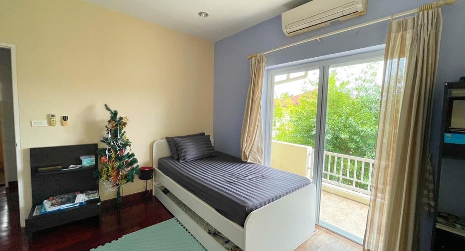 For sale 3 bedrooms villa in Mueang Phuket, Phuket