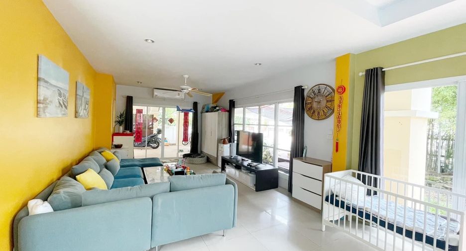 For sale 3 bedrooms villa in Mueang Phuket, Phuket