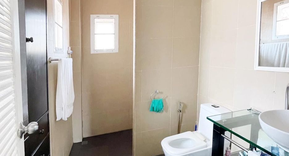 For sale 3 bedrooms villa in Mueang Phuket, Phuket