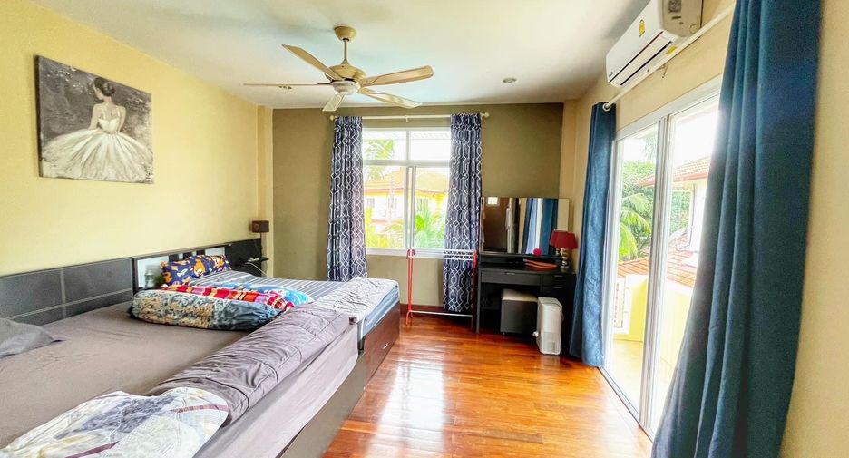 For sale 3 bedrooms villa in Mueang Phuket, Phuket