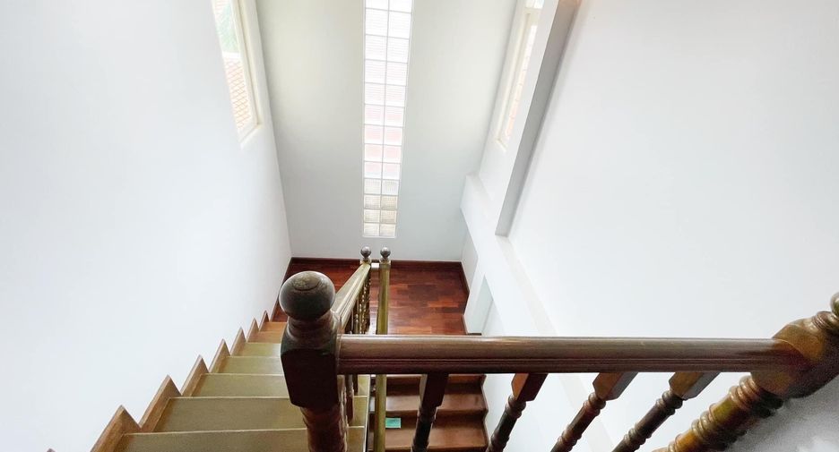 For sale 3 bedrooms villa in Mueang Phuket, Phuket