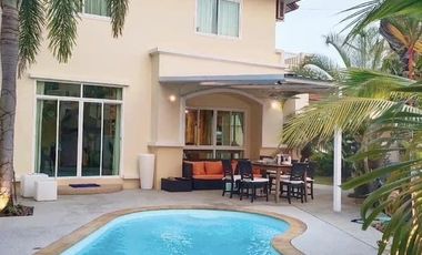 For sale 3 bedrooms villa in Mueang Phuket, Phuket