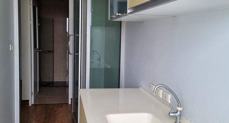For sale 1 bed condo in Bang Kho Laem, Bangkok