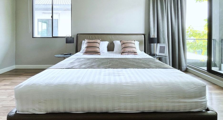 For rent 4 bedrooms house in Prawet, Bangkok