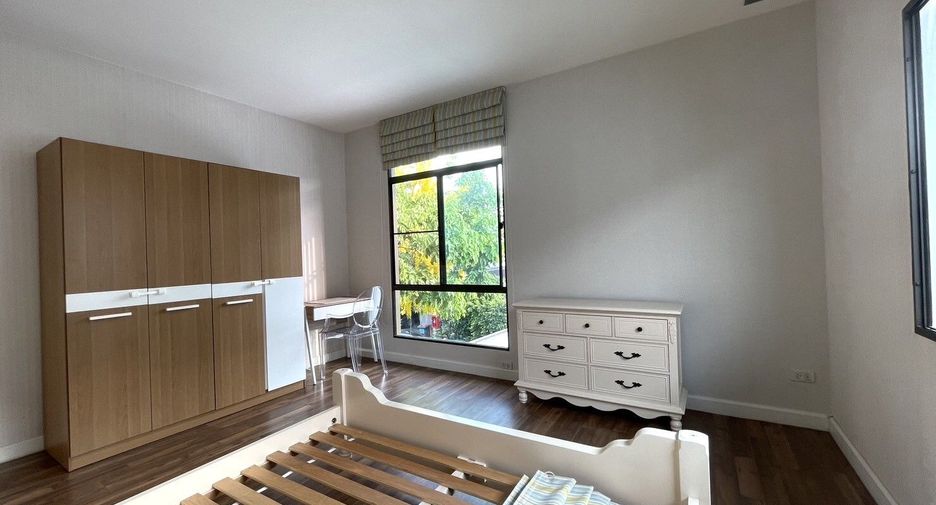 For rent 4 bedrooms house in Prawet, Bangkok