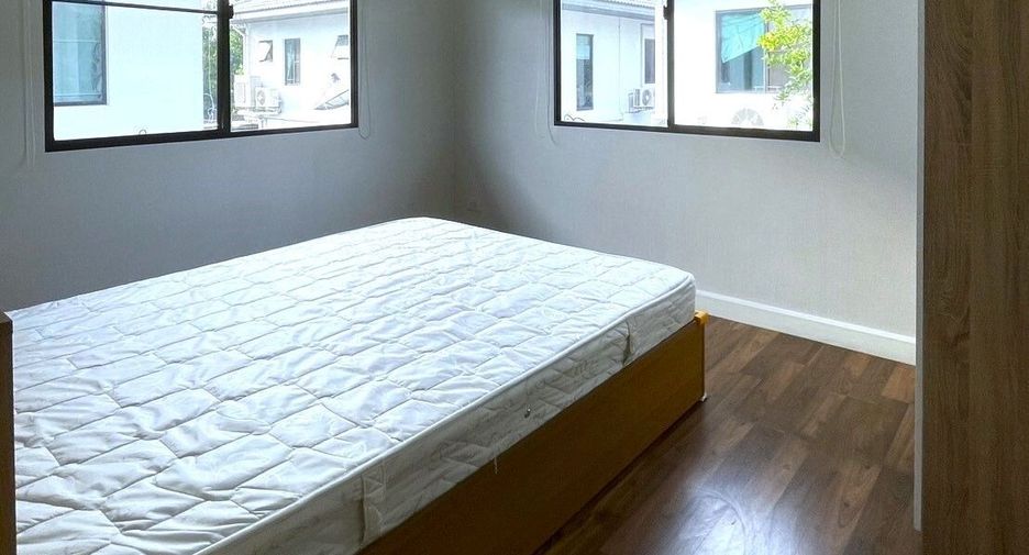 For rent 4 bedrooms house in Prawet, Bangkok