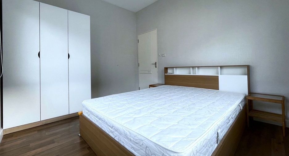 For rent 4 bedrooms house in Prawet, Bangkok