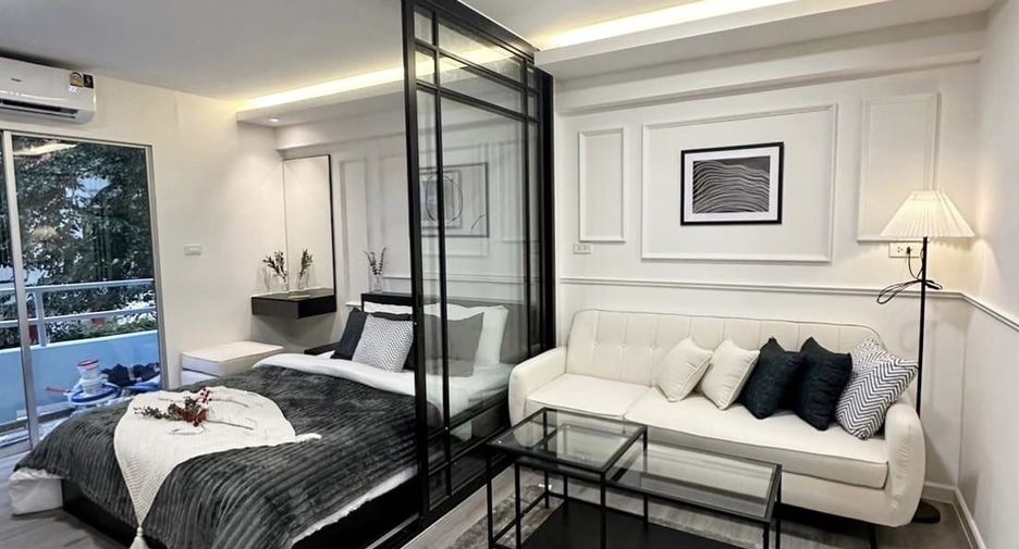For sale studio condo in Wang Thonglang, Bangkok