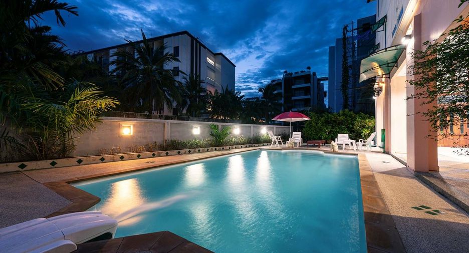 For sale 8 bedrooms house in Mueang Phuket, Phuket