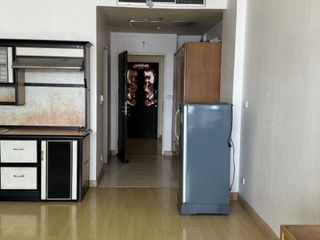 À louer studio condo à Pathum Wan, Bangkok