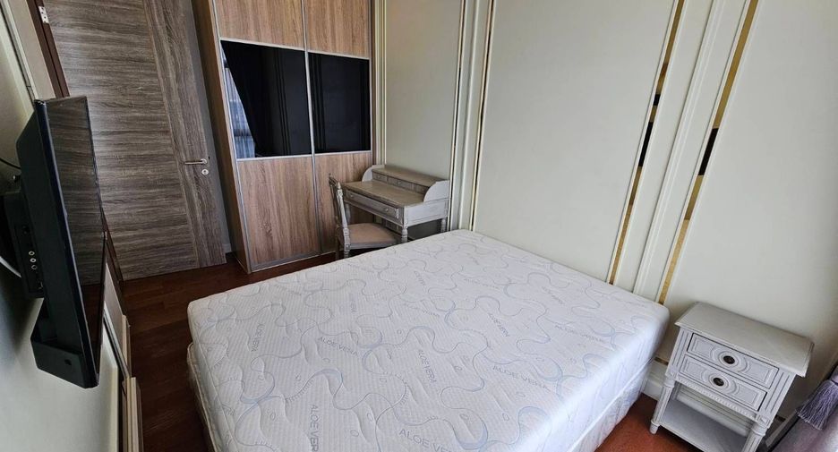 À louer 2 chambres condo à Phra Khanong, Bangkok