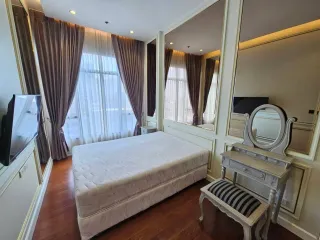 For rent 2 bedrooms condo in Phra Khanong, Bangkok