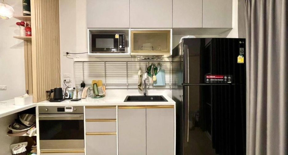 For rent 2 bedrooms townhouse in Bang Phli, Samut Prakan