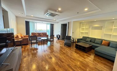 Apartamento en alquiler de 3 habitaciones en Khlong Toei, Bangkok