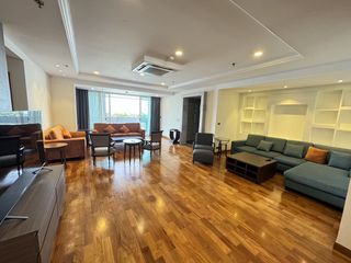 À louer 3 chambres appartement à Khlong Toei, Bangkok