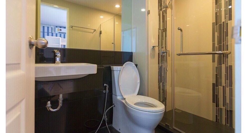 For sale and for rent 1 bed condo in Khlong San, Bangkok