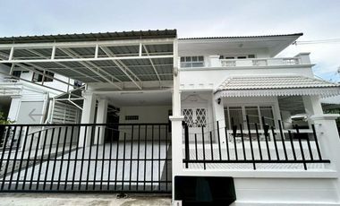 For rent 3 bedrooms house in Lat Krabang, Bangkok