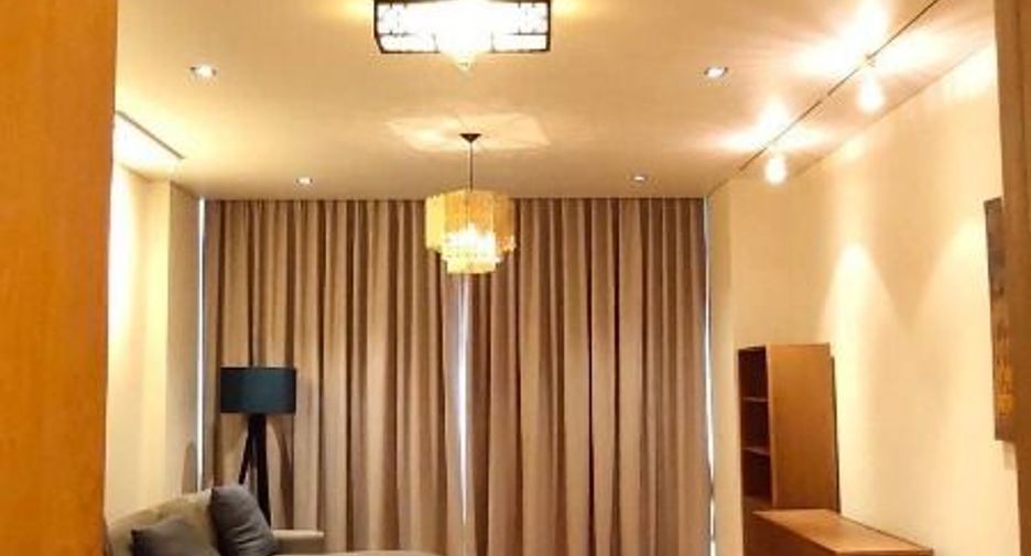 For rent 2 bedrooms condo in Sathon, Bangkok