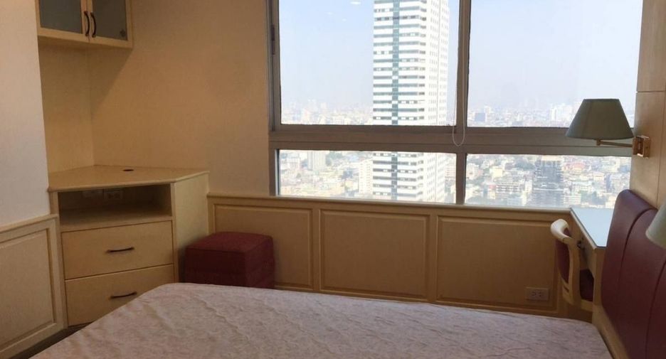 Condo en alquiler de 3 habitaciones en Sathon, Bangkok